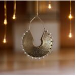 METAL AND PEARL CHANDBALI CANDLE HOLDER